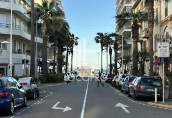 Location local commercial Antibes (06160) - 101 m²
