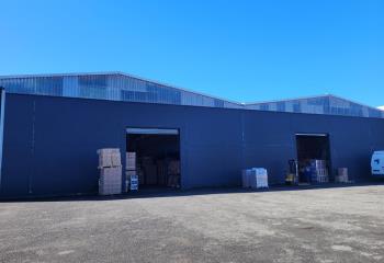 Location local commercial Bayonne (64100) - 2400 m²