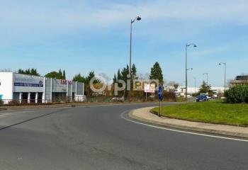 Location local commercial Bourges (18000) - 970 m²