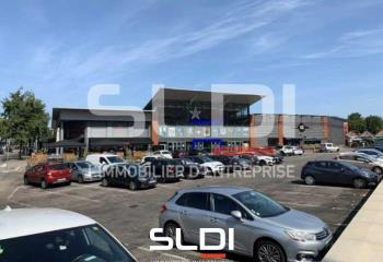 Location local commercial Bourgoin-Jallieu (38300) - 150 m²