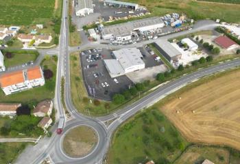 Location local commercial Châteauneuf-sur-Charente (16120) - 1700 m² à Châteauneuf-sur-Charente - 16120