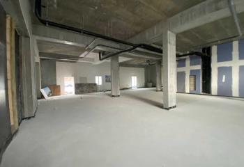 Location local commercial Colombes (92700) - 586 m²