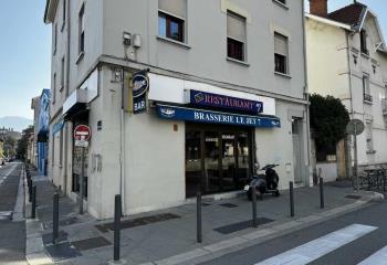 Location local commercial Grenoble (38000) - 74 m²