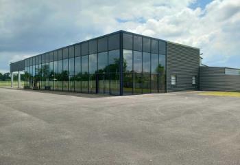Location local commercial Ibos (65420) - 457 m² à Ibos - 65420