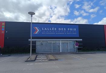 Location local commercial Joigny (89300) - 1000 m²