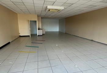 Location local commercial Langon (33210) - 111 m²