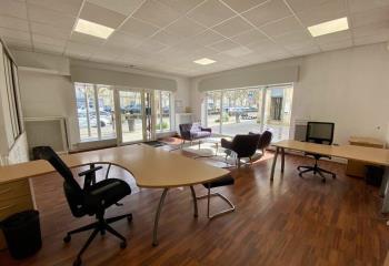Location local commercial Libourne (33500) - 95 m²