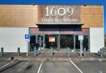Location local commercial Lons (64140) - 220 m²