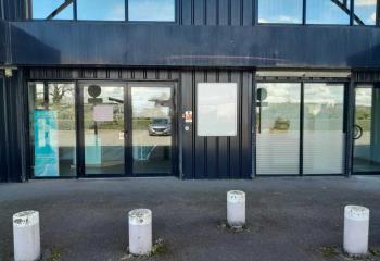 Location local commercial Lons (64140) - 56 m²