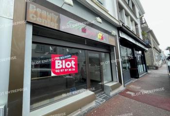 Location local commercial Lorient (56100) - 80 m²