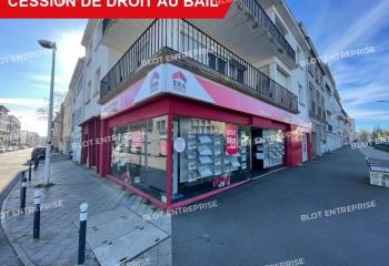 Location local commercial Lorient (56100) - 86 m²