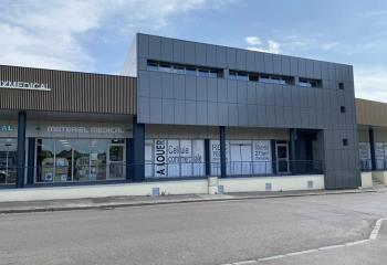 Location local commercial Luxeuil-les-Bains (70300) - 817 m²