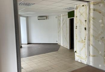 Location local commercial Nantes (44000) - 92 m²