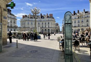 Location local commercial Nantes (44000) - 180 m²