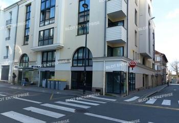 Location local commercial Nantes (44000) - 112 m²