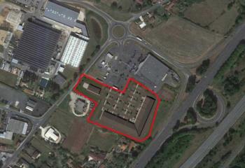 Location local commercial Neuvic (24190) - 1167 m² à Neuvic - 24190