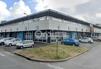 Location local commercial Pau (64000) - 144 m²