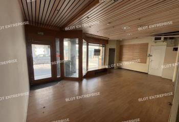 Location local commercial Plouay (56240) - 146 m²