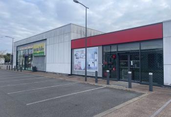 Location local commercial Saint-Quentin (02100) - 307 m²