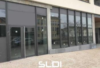 Location local commercial Sathonay-Camp (69580) - 92 m²
