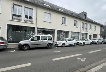 Location local commercial Tours (37000) - 200 m²