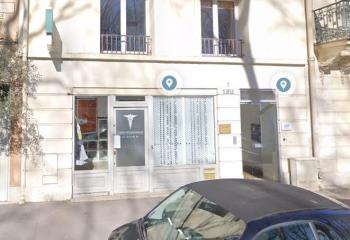 Location local commercial Versailles (78000) - 101 m²