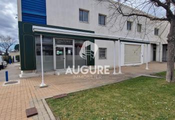 Location local commercial Vitrolles (13127) - 181 m²