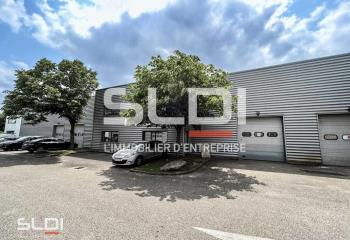 Location activité/entrepôt Décines-Charpieu (69150) - 220 m²