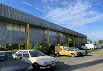 Location activité/entrepôt Lisieux (14100) - 949 m²
