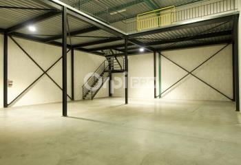 Location activité/entrepôt Millery (69390) - 250 m²
