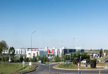 Location activité/entrepôt Neuville-de-Poitou (86170) - 140 m²