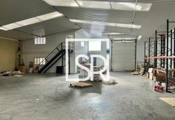 Location activité/entrepôt Riom (63200) - 1050 m²