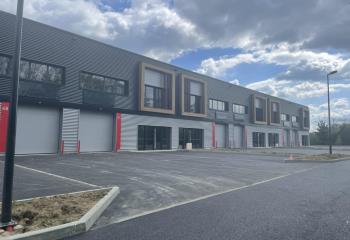 Location activité/entrepôt Saint-Étienne-de-Montluc (44360) - 4830 m² à Saint-Étienne-de-Montluc - 44360