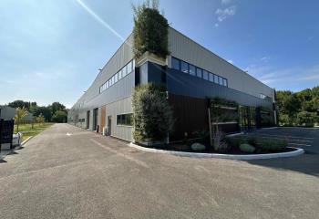 Location activité/entrepôt Salleboeuf (33370) - 362 m²
