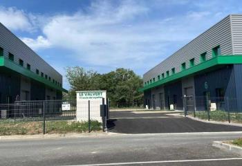 Location activité/entrepôt Tignieu-Jameyzieu (38230) - 230 m²