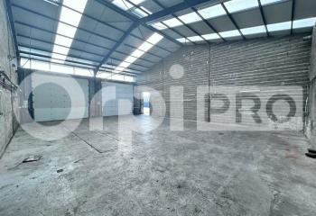 Location activité/entrepôt Vaux-le-Pénil (77000) - 300 m²