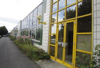 Location activité/entrepôt Villebon-sur-Yvette (91140) - 320 m²