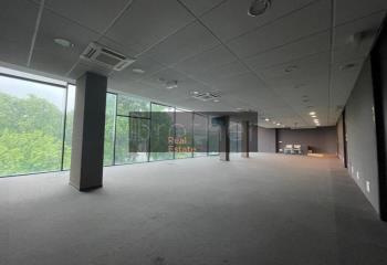 Bureau à vendre Bruges (33520) - 277 m²