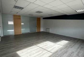 Bureau à vendre Morainvilliers (78630) - 240 m²