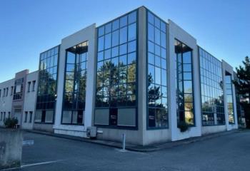 Bureau à vendre Saint-Genis-Laval (69230) - 257 m²