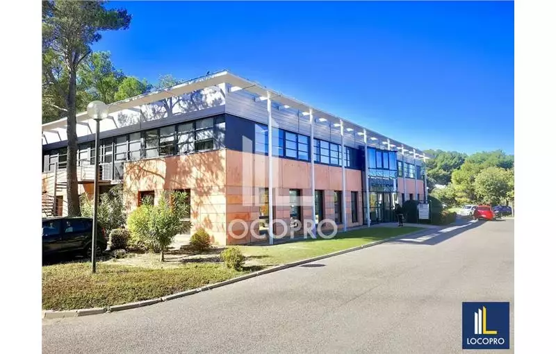 Location de bureau de 577 m² à Aix-en-Provence - 13100