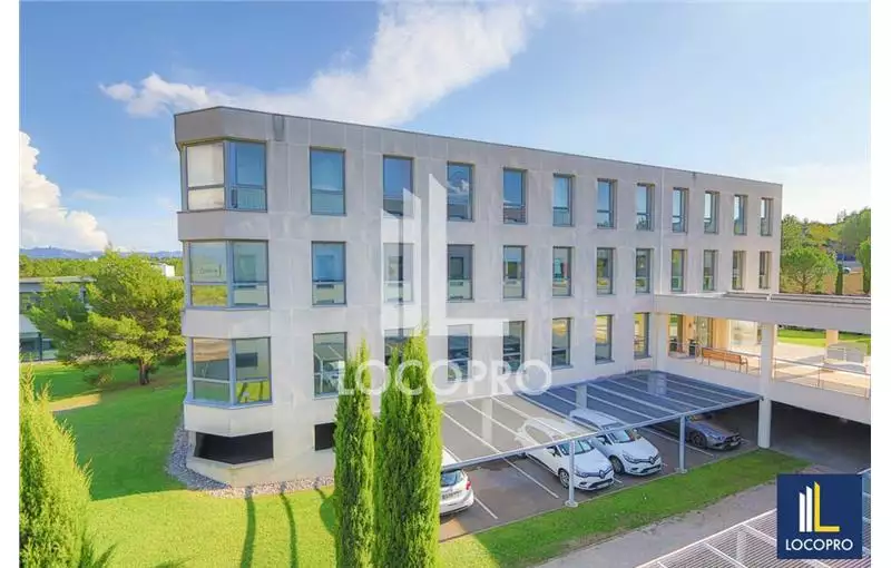 Location de bureau de 163 m² à Aix-en-Provence - 13100