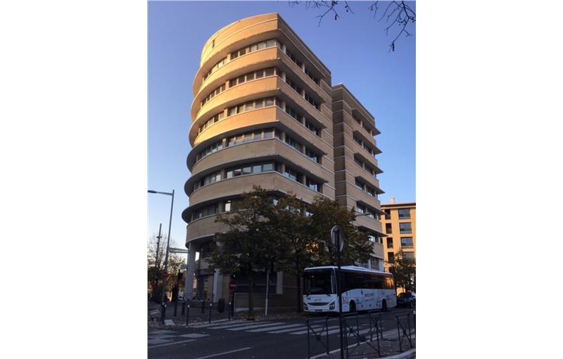 Location de bureau de 185 m² à Aix-en-Provence - 13100 photo - 1