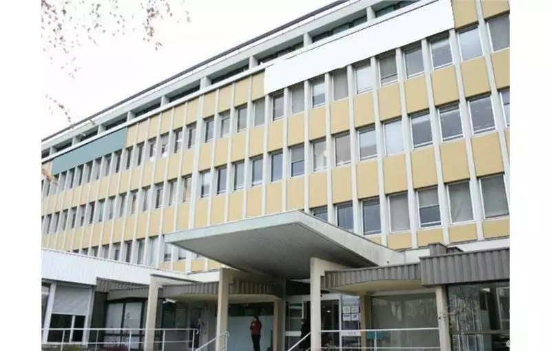 Location de bureau de 400 m² à Alençon - 61000