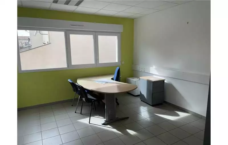 Location de bureau de 200 m² à Alès - 30100