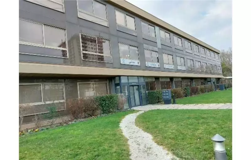 Location de bureau de 120 m² à Angers - 49000