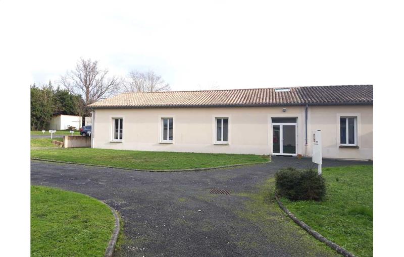 Location de bureau de 182 m² à Artigues-près-Bordeaux - 33370 photo - 1