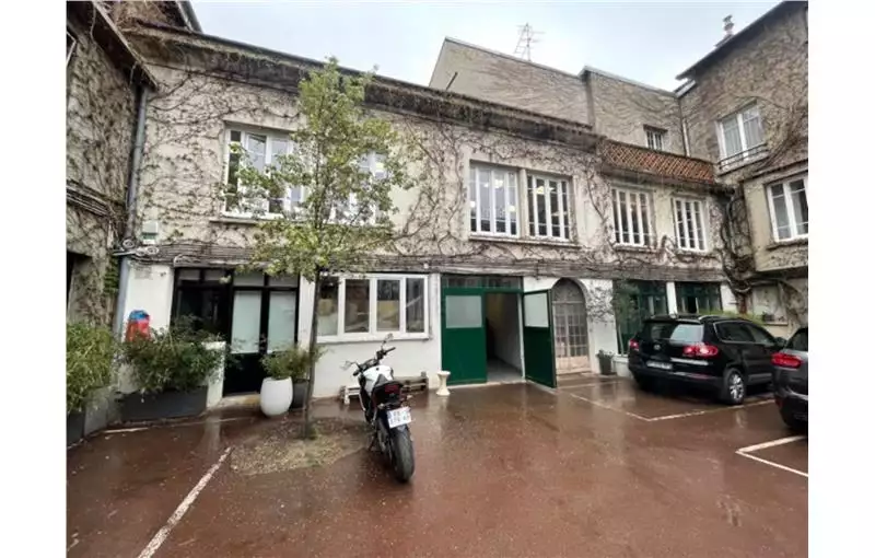 Location de bureau de 247 m² à Asnières-sur-Seine - 92600