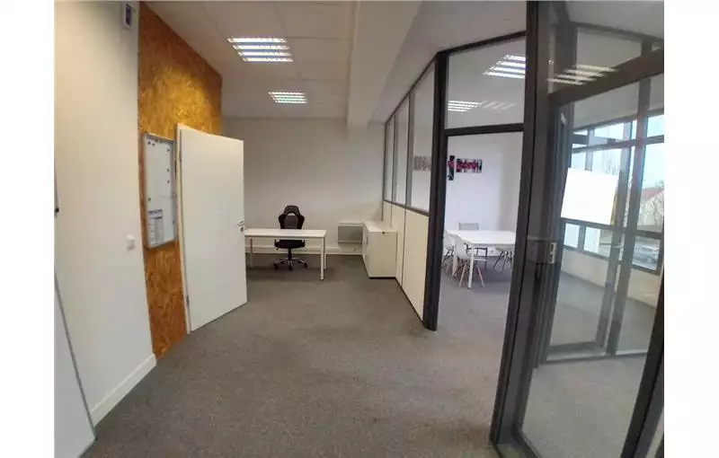 Location de bureau de 56 m² à Bailly-Romainvilliers - 77700