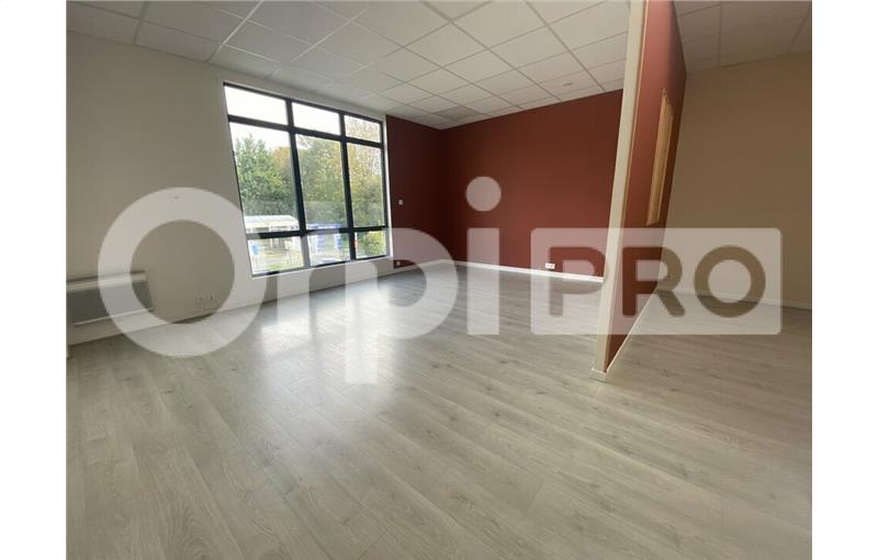 Location de bureau de 33 m² à Bailly-Romainvilliers - 77700 photo - 1
